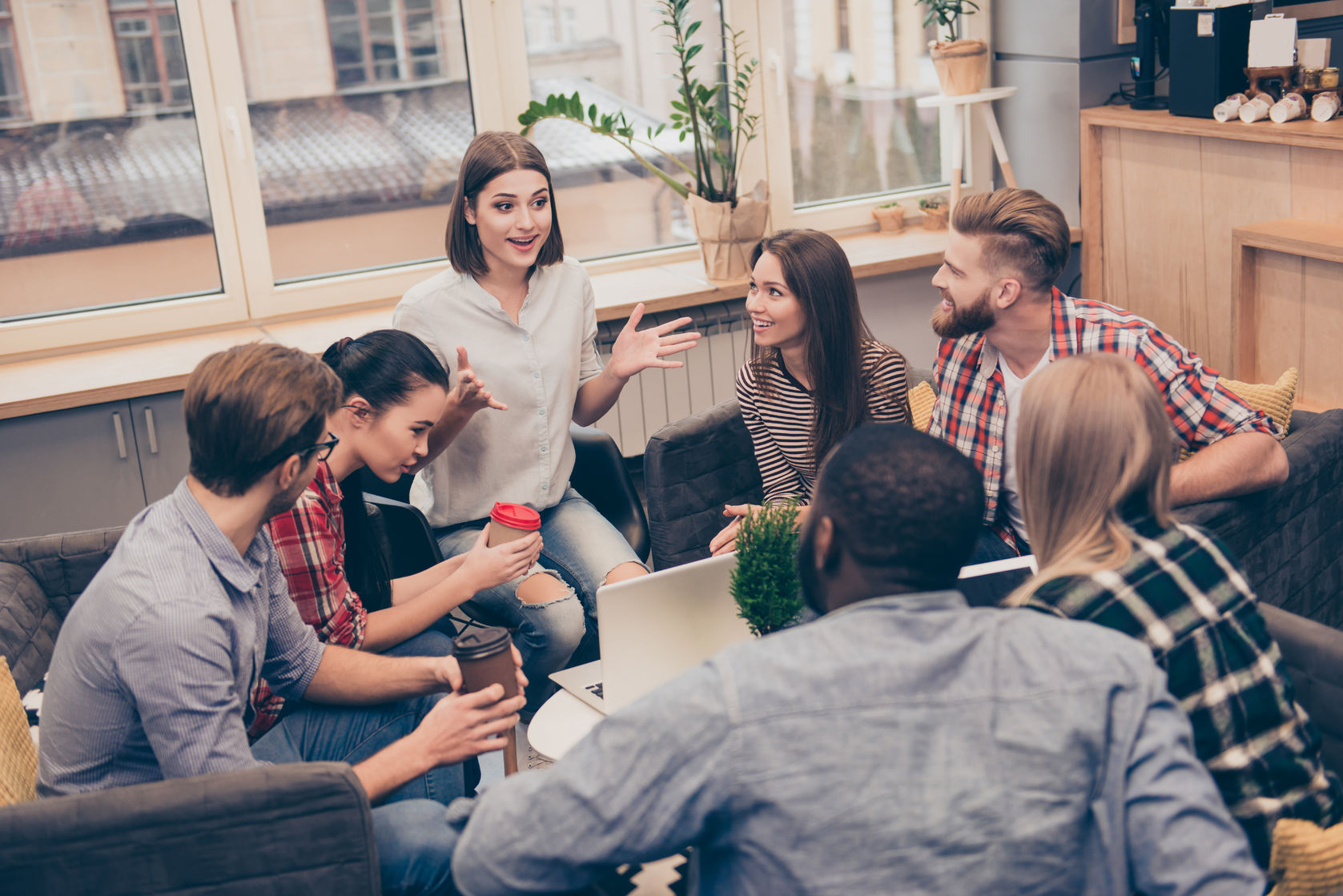 perks of planning your office holiday party early